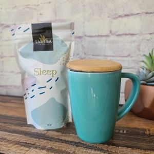 TasTea Sleep Blend Loose Leaf Tea with Pinky Up Teal Ceramic Mug & Infuser Set